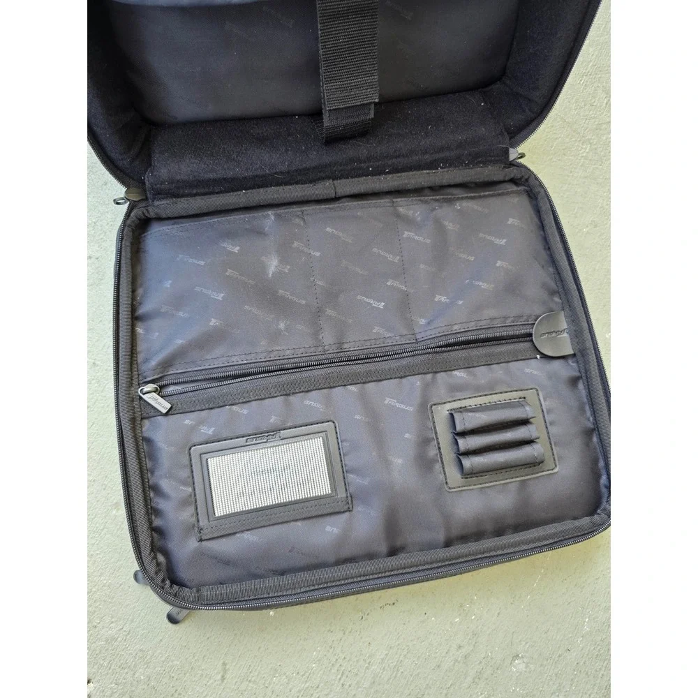 Targus Black Faux Leather Laptop Briefcase Messenger Bag Compartment 15in‎ E3